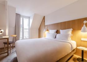 9 Hôtel République Paris