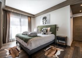 Mammoth Lodge
